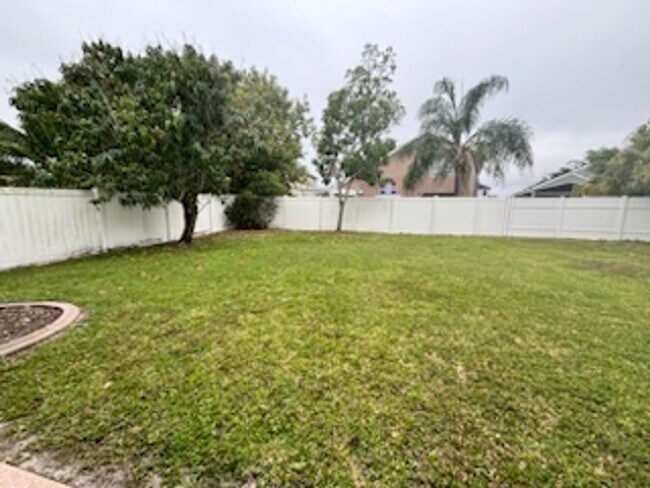 Building Photo - 128 Westmoreland Cir