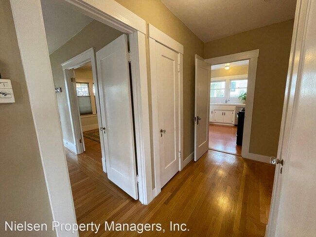 Building Photo - 2 br, 2 bath House - 1049 Santa Barbara Court