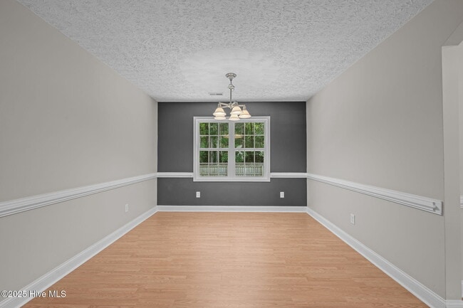 Building Photo - 205 Croatan Woods Dr