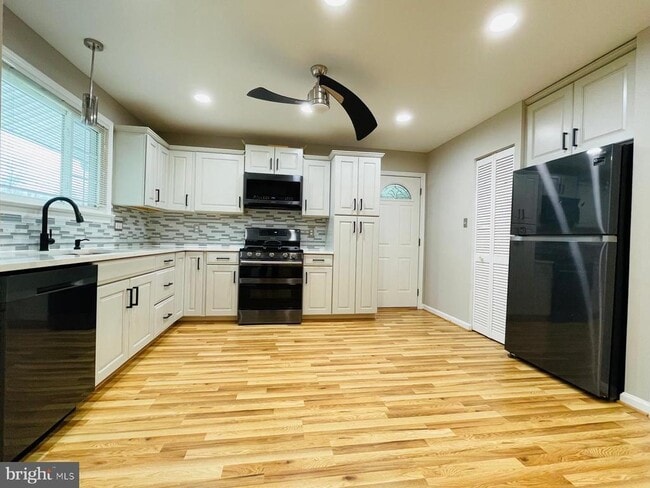 Building Photo - 3123 28th Pkwy