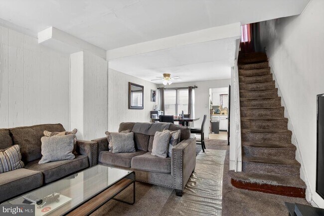 Building Photo - 1617 S Newkirk St