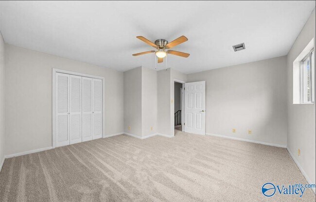 Building Photo - 7600 Teal Dr SW