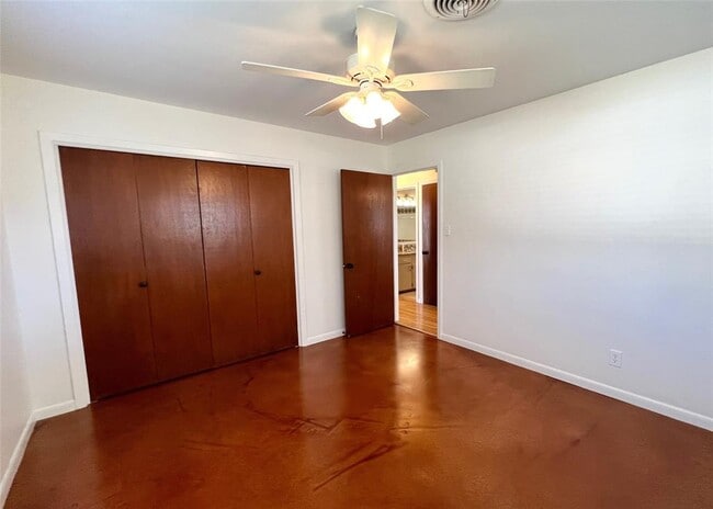 Building Photo - 1907 Rabb Rd