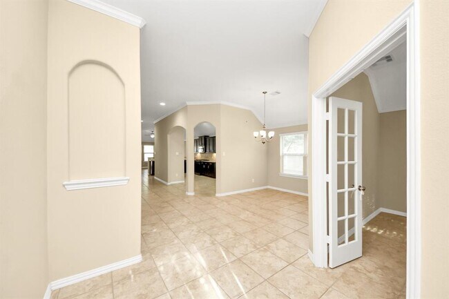 Building Photo - 2439 Dark Elm Dr