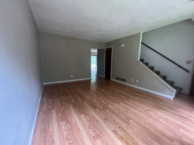 Building Photo - 722-724-724 Clinkscales Rd