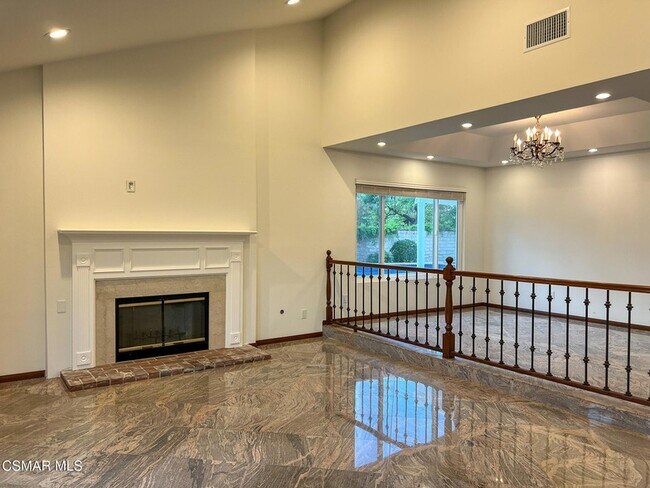 Building Photo - 5630 Hurford Ct