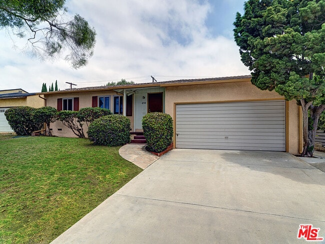 Building Photo - 8716 Bleriot Ave