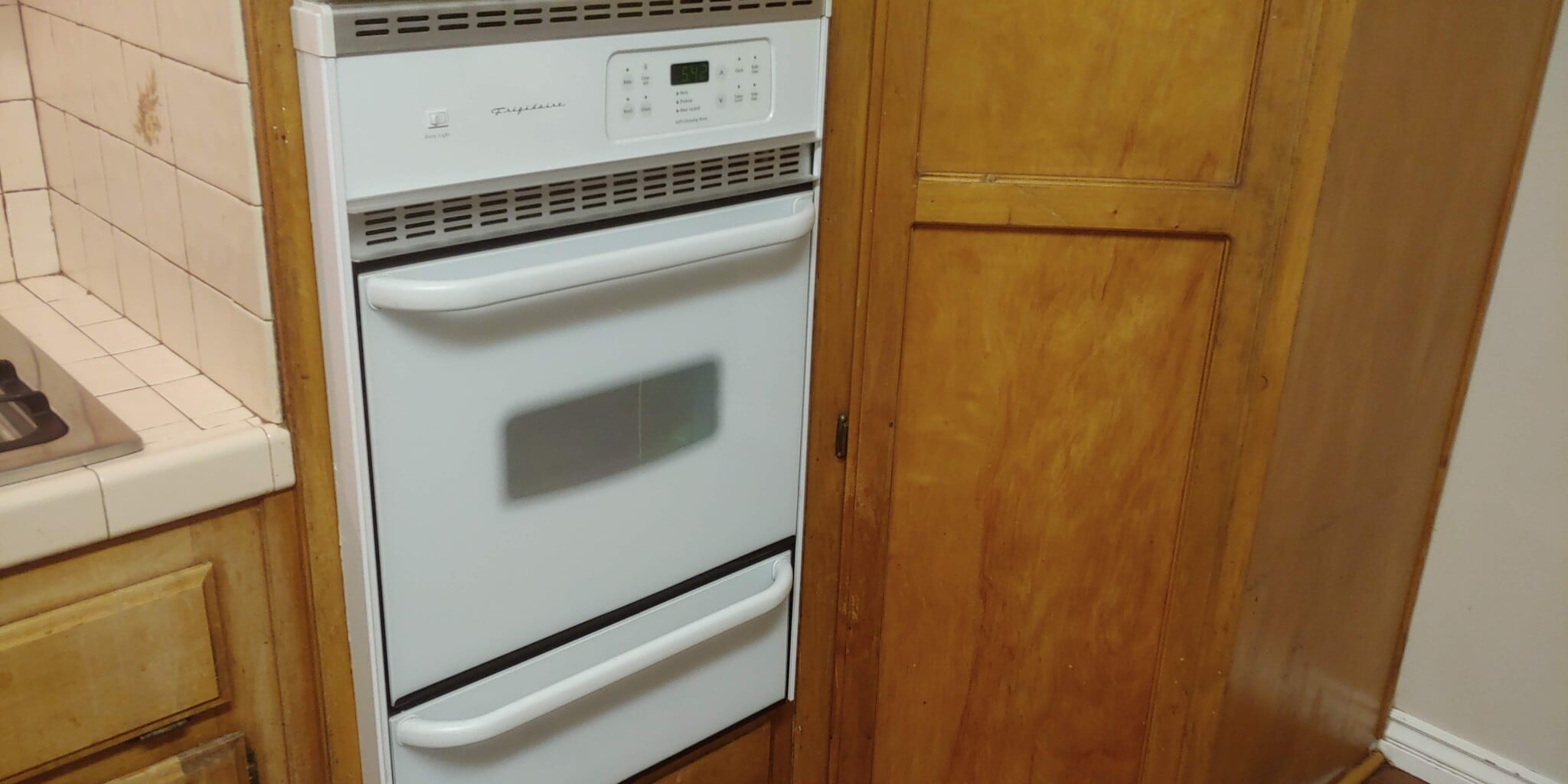 Dual oven - 13177 Nicola Rd