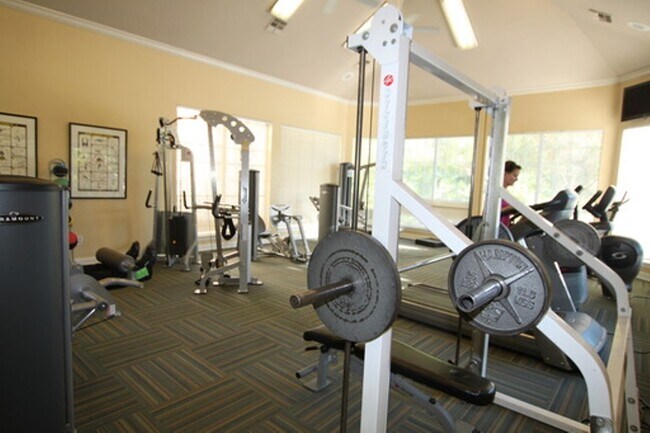 Building Photo - The Preserve @ Temple Terrace - 1 bed/1 bath, 3rd floor condo