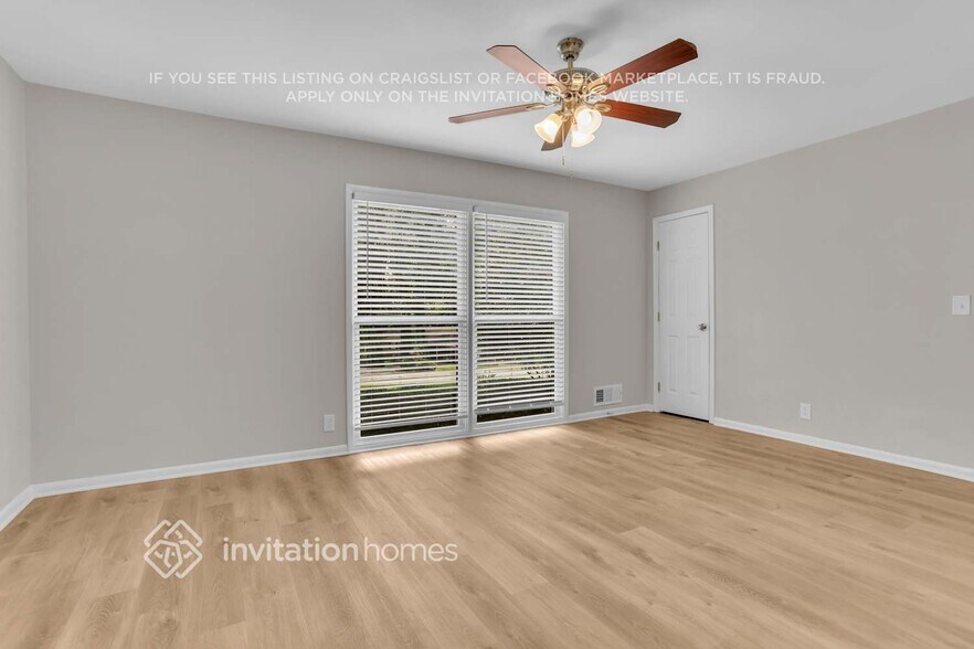 Building Photo - 574 Stonewood Dr