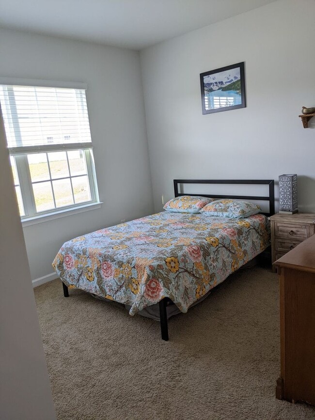 Building Photo - Spacious 4BR Home in Cul-de-Sac with 2-Car...
