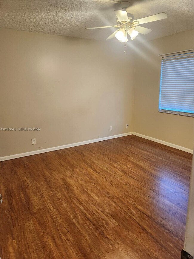 Building Photo - 1638 Embassy Dr