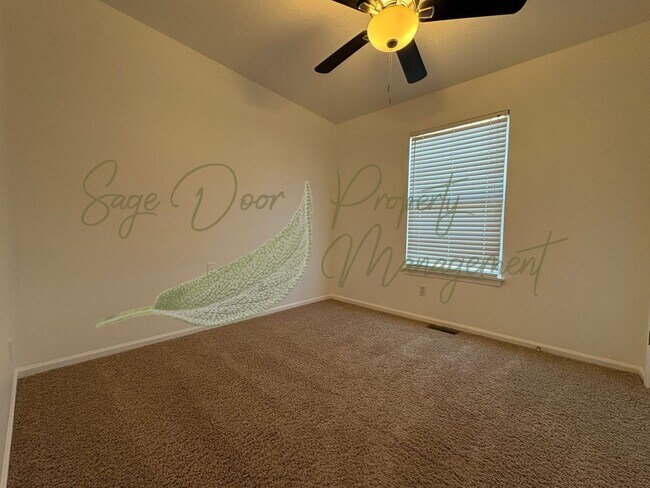 Building Photo - BEAUTIFUL BLUE SPRINGS HOME!!!