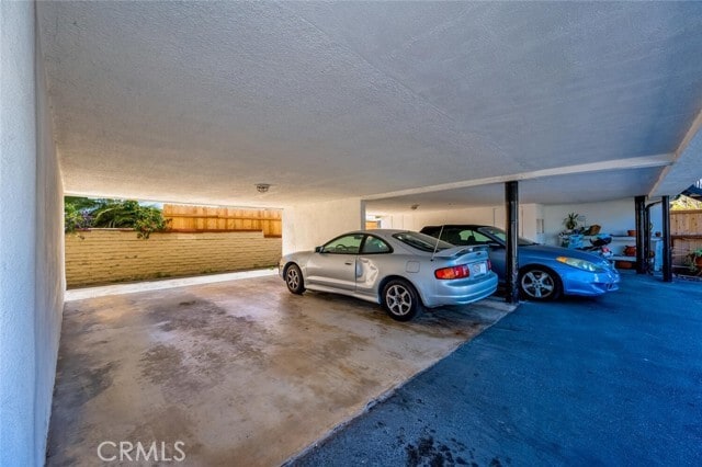 Building Photo - 585 Glenneyre St