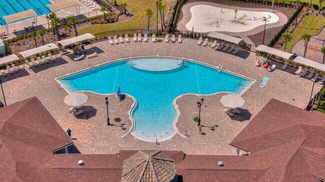 Building Photo - 130 Huesca Ct