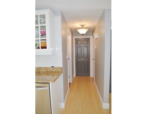 Building Photo - 512-514-514 Gleasondale Rd