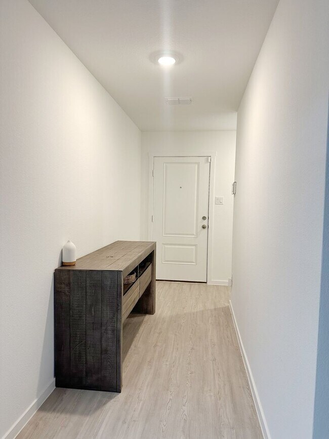 Building Photo - 15069 Red Sands Trl