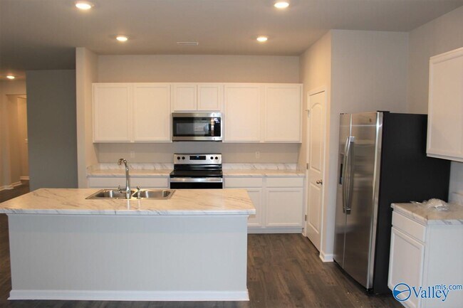 Building Photo - 13064 Belman Ln