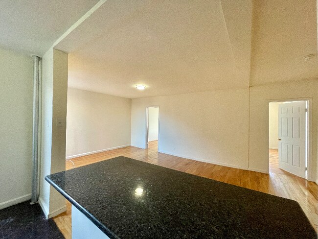Building Photo - 540 W 136TH St