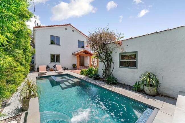 Building Photo - Incredible 4 bd 3 ba home
