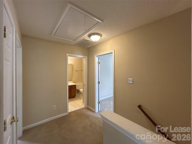 Building Photo - 3402 Southern Ginger Dr