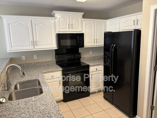 Building Photo - 11556 Milton Meadows Dr