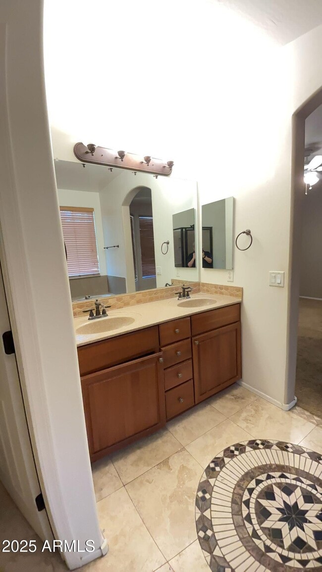 Building Photo - 21504 N Geraldine Dr