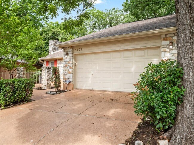 Building Photo - 6109 Grass Hollow