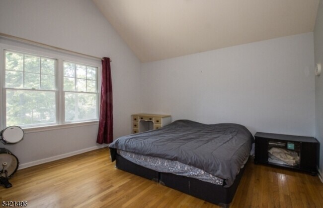 Building Photo - 4 Rumson Rd