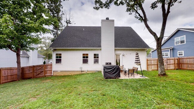 Building Photo - 7146 Pepper Tree Cir
