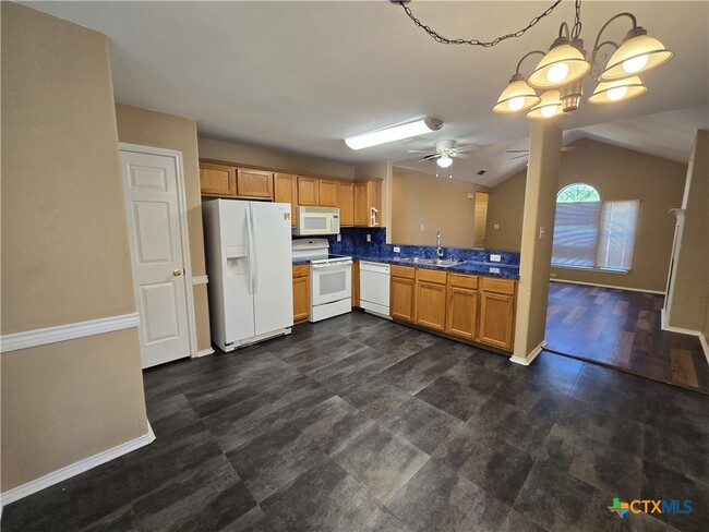 Building Photo - 2160 Cornerstone Dr