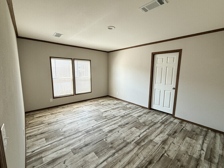 Building Photo - 132 Ponderosa Way