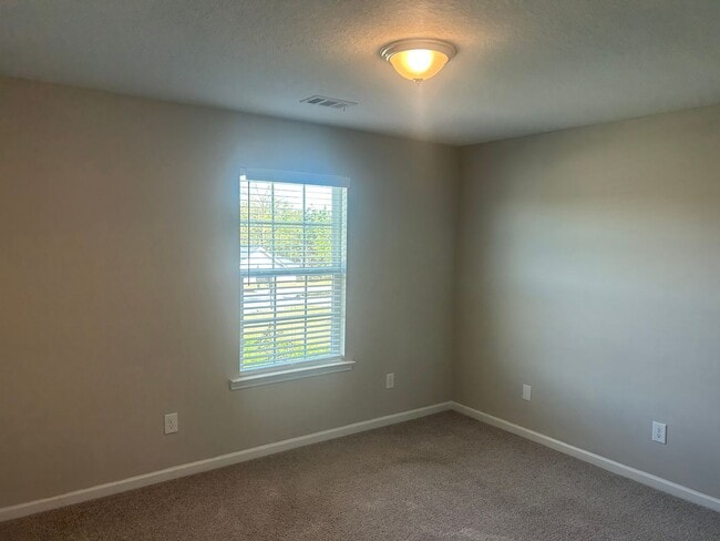 Building Photo - Stunning New Construction in the Heart of Columbus