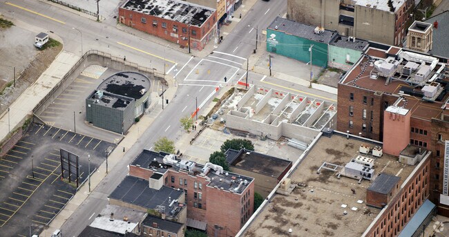 Aerial Photo - Capitol Suites at Fifth Avenue