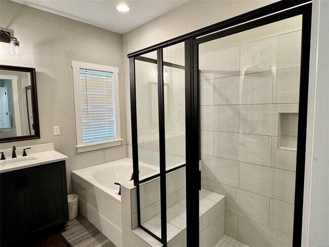 Building Photo - 275 Hedgefield Dr