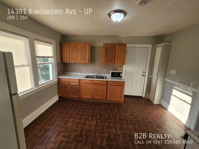 Building Photo - 14301 Kingsford Ave