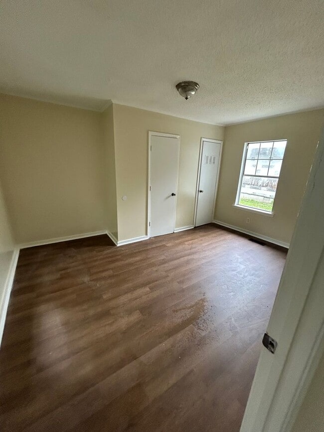 Building Photo - Home for rent