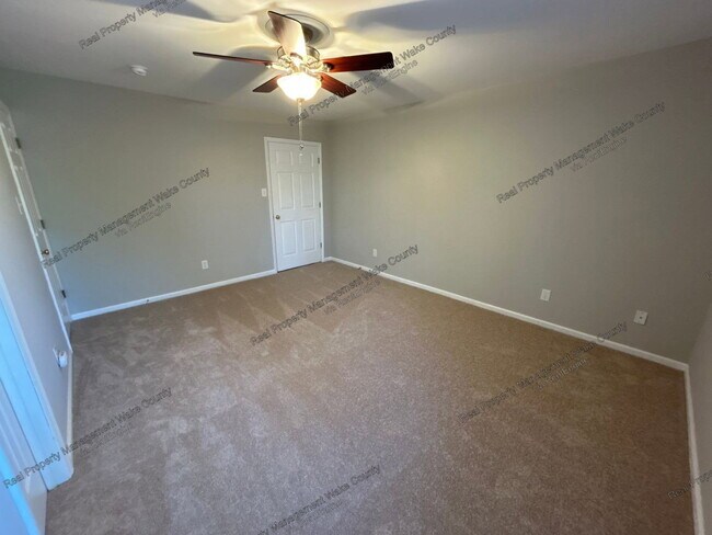Building Photo - 5612 Hamstead Crossing