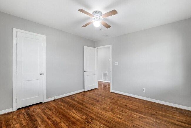 Building Photo - Updated Home with Hardwood Floors, LR & De...