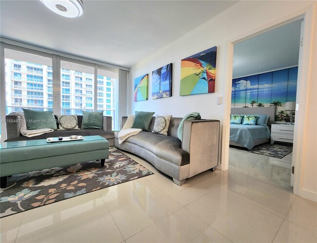 Building Photo - 3505 S Ocean Dr