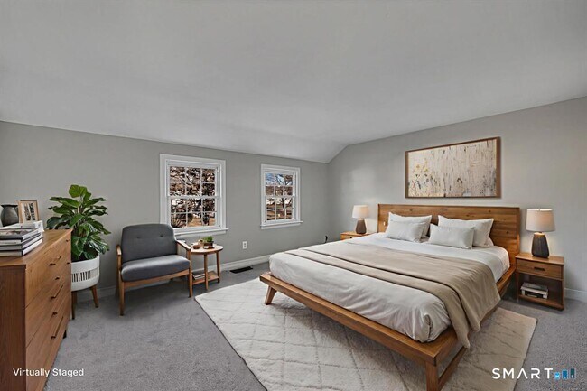 Building Photo - 2 Butternut Dr