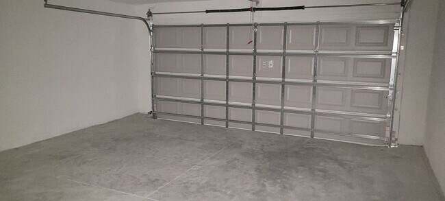 Building Photo - 3/2 Home No HOA Located In Ocala