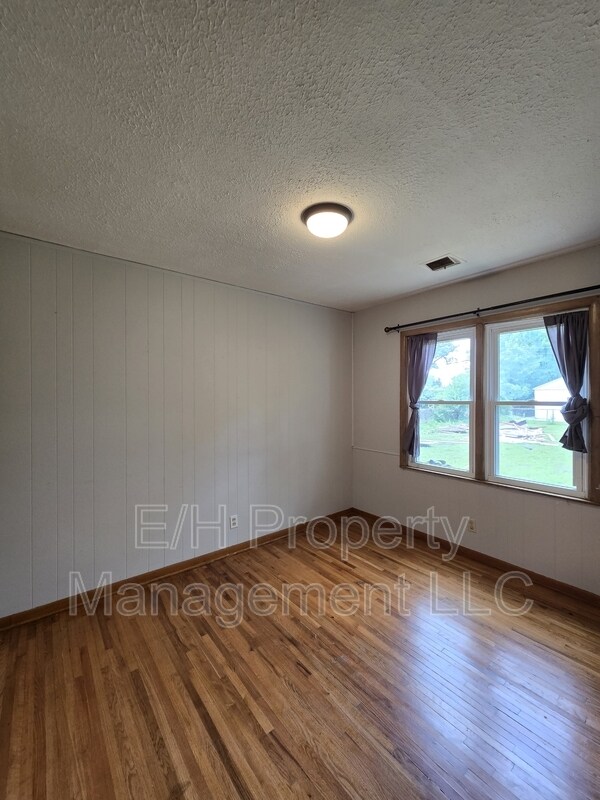 Building Photo - 2316 W Wildwood Rd