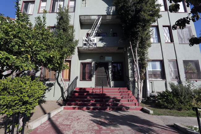 Building Photo - 250 S Catalina St