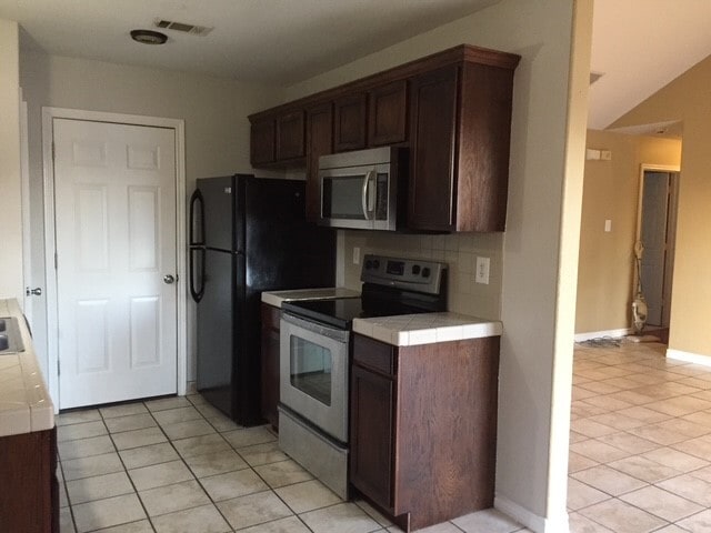 Building Photo - 3402 Warfield Dr