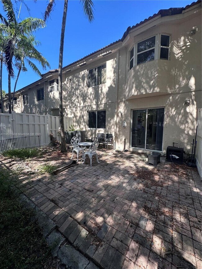Building Photo - 2200 NW 78th Ave