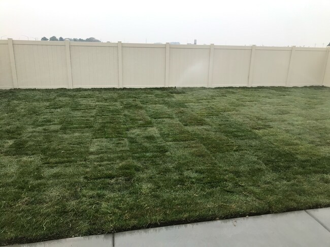 Building Photo - 17948 Ryans Ridge Ave