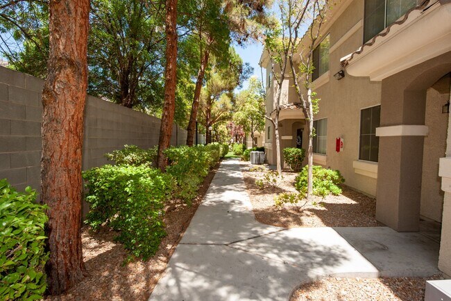 Building Photo - 9050 W Warm Springs Rd