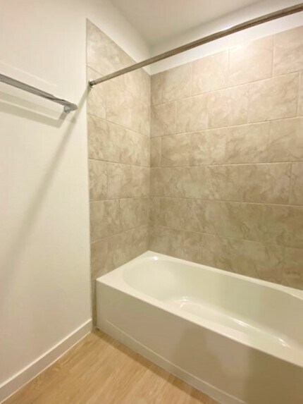 Building Photo - 1623 Fleetwood Crossing Dr