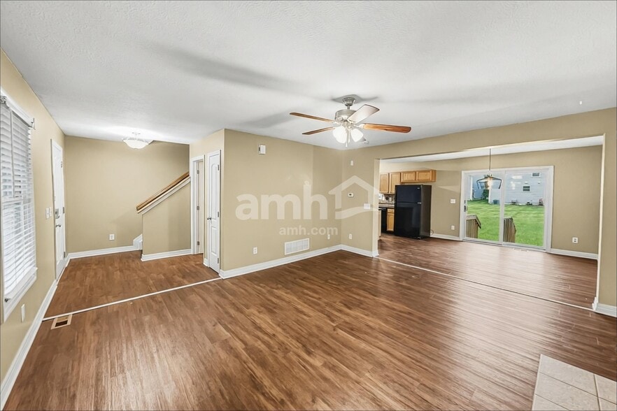 Building Photo - 8502 Flowering Cherry Dr